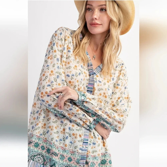 New! Easel Floral Mixed Print Button Down Long Sleeve Top - Picture 5 of 5